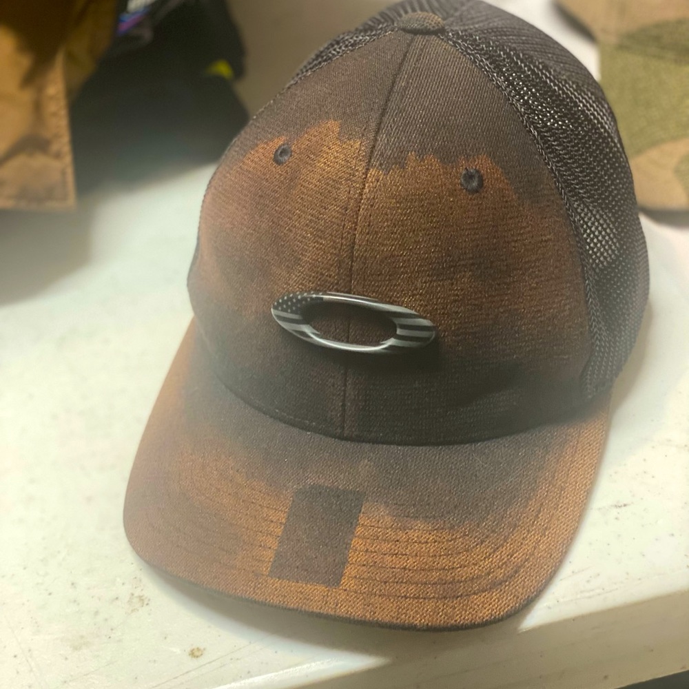 Oakley mens hat flex fit